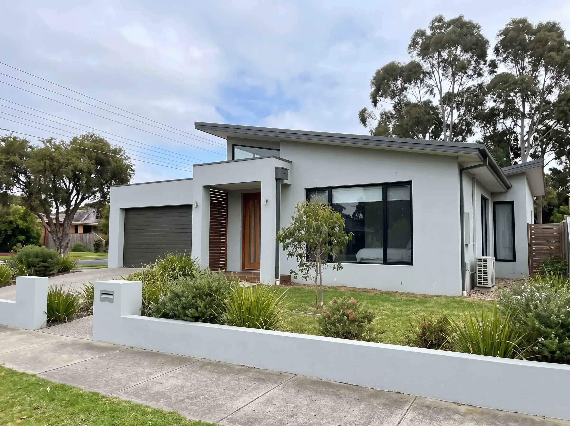 Retaining wall after cleaning in Melbourne south-east