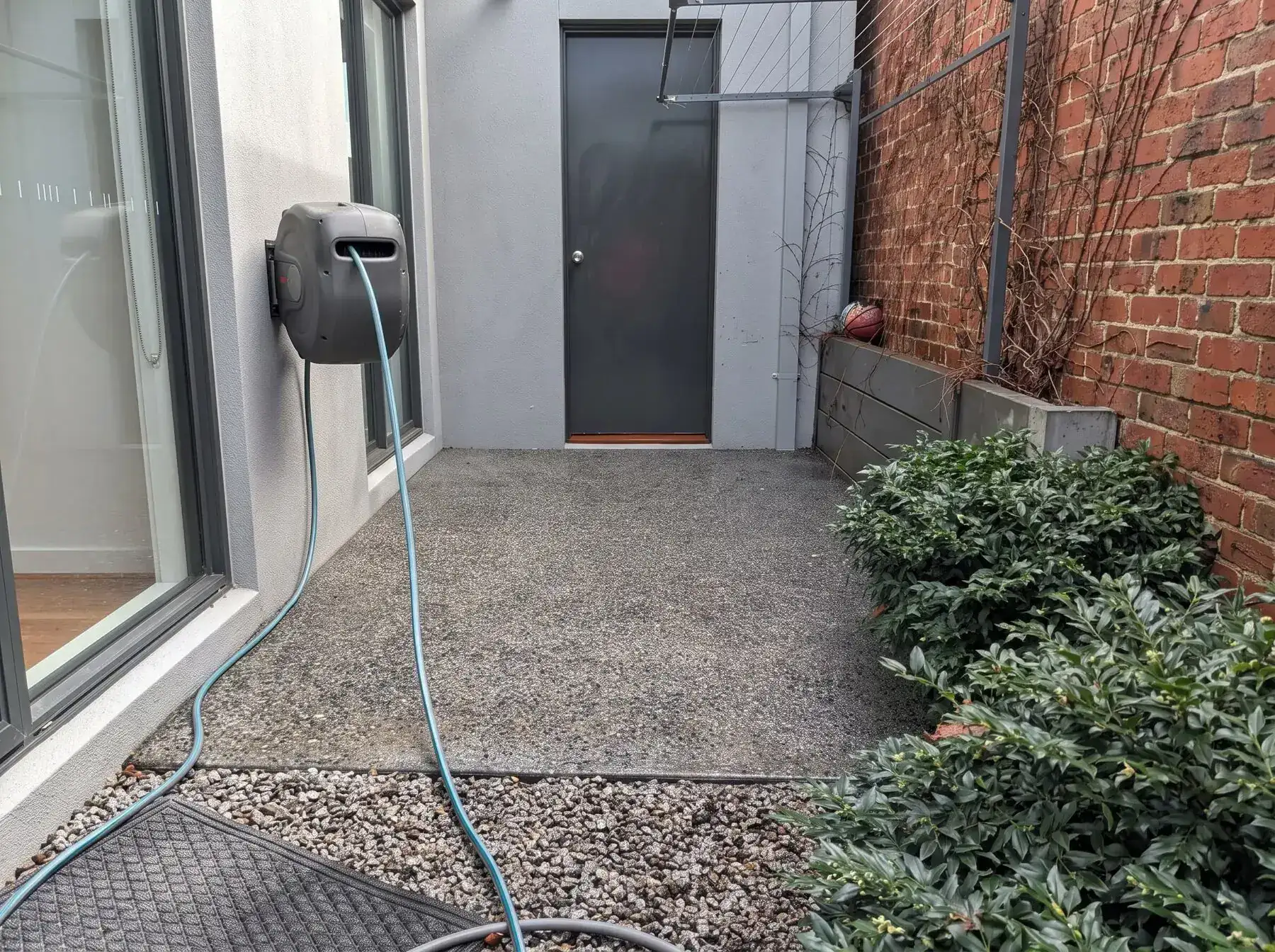 Exposed aggregate courtyard after cleaning in Melbourne south-east