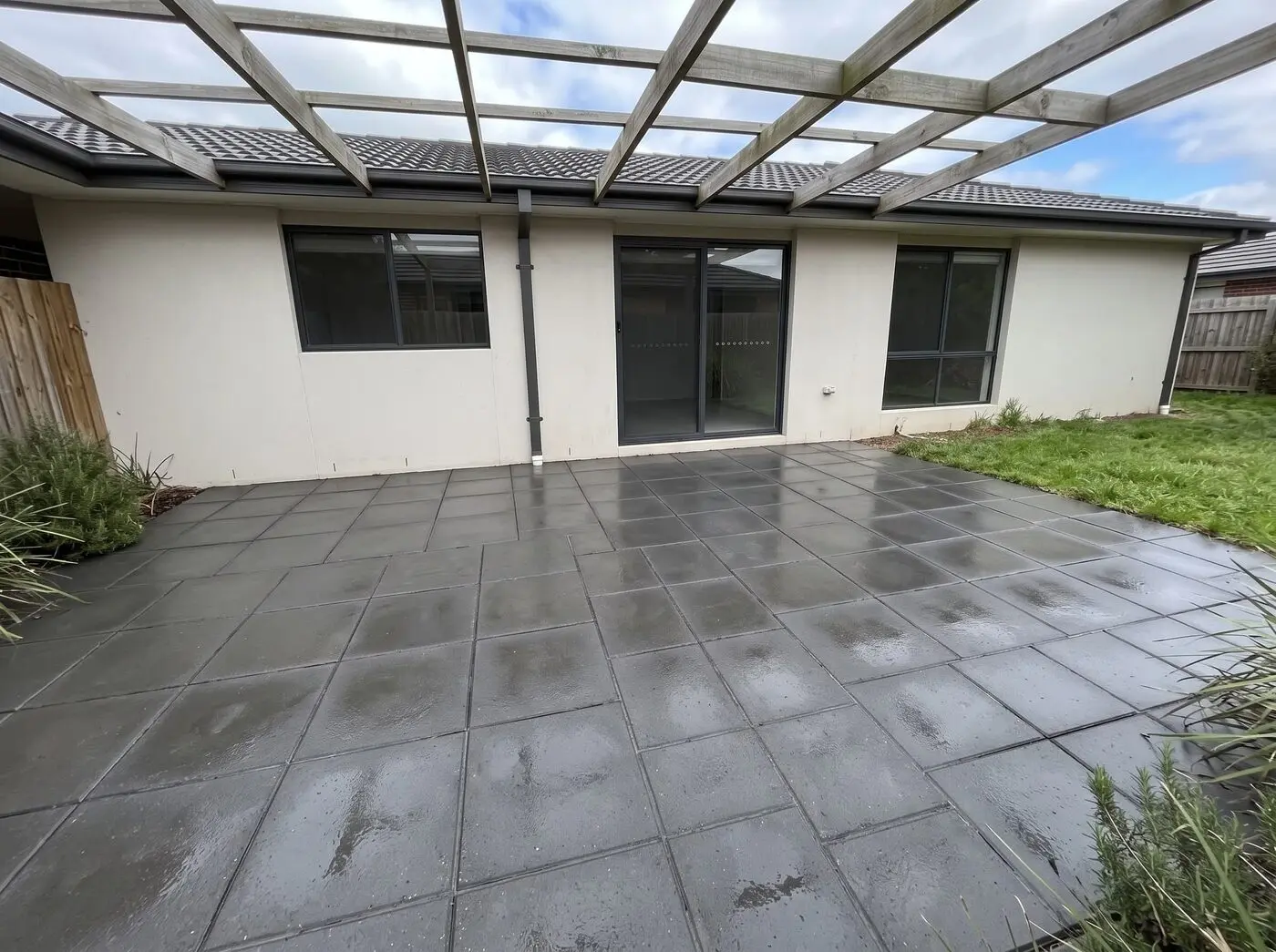 Paved courtyard after cleaning in Melbourne south-east